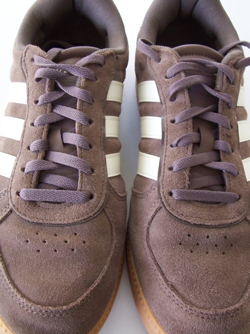 Women's Addidas Sneakers with Cloud Foam Plus Insoles VeryGood Condition Sz 8.5
